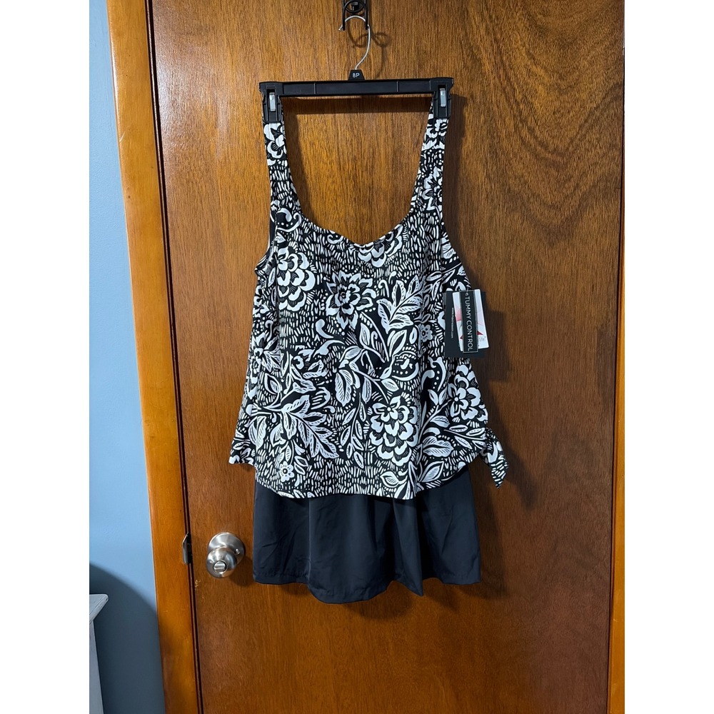 Maxine of Hollywood Women Black White Floral Tummy Control Swimdress Size 16 NEW